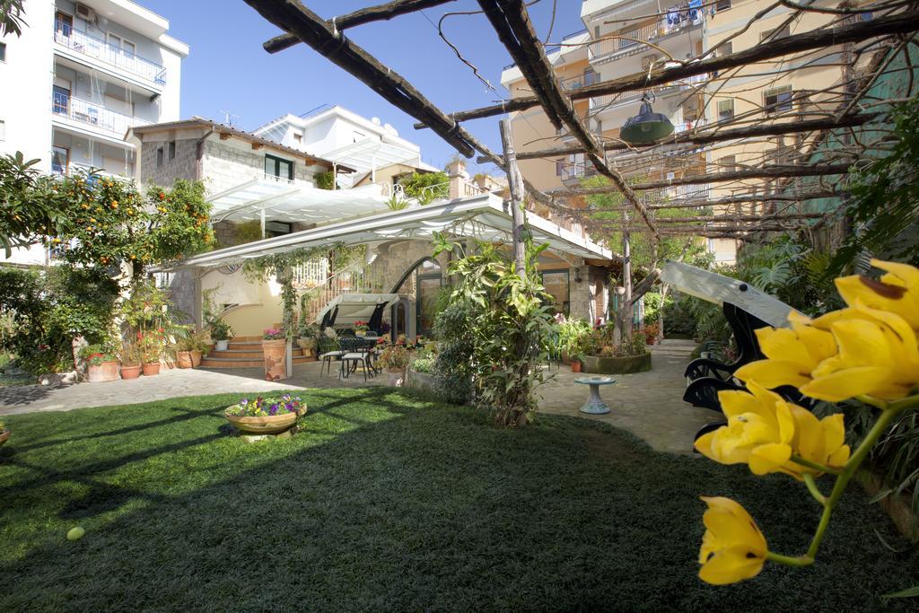 Relais Villa Angiolina Sorrento Exterior foto