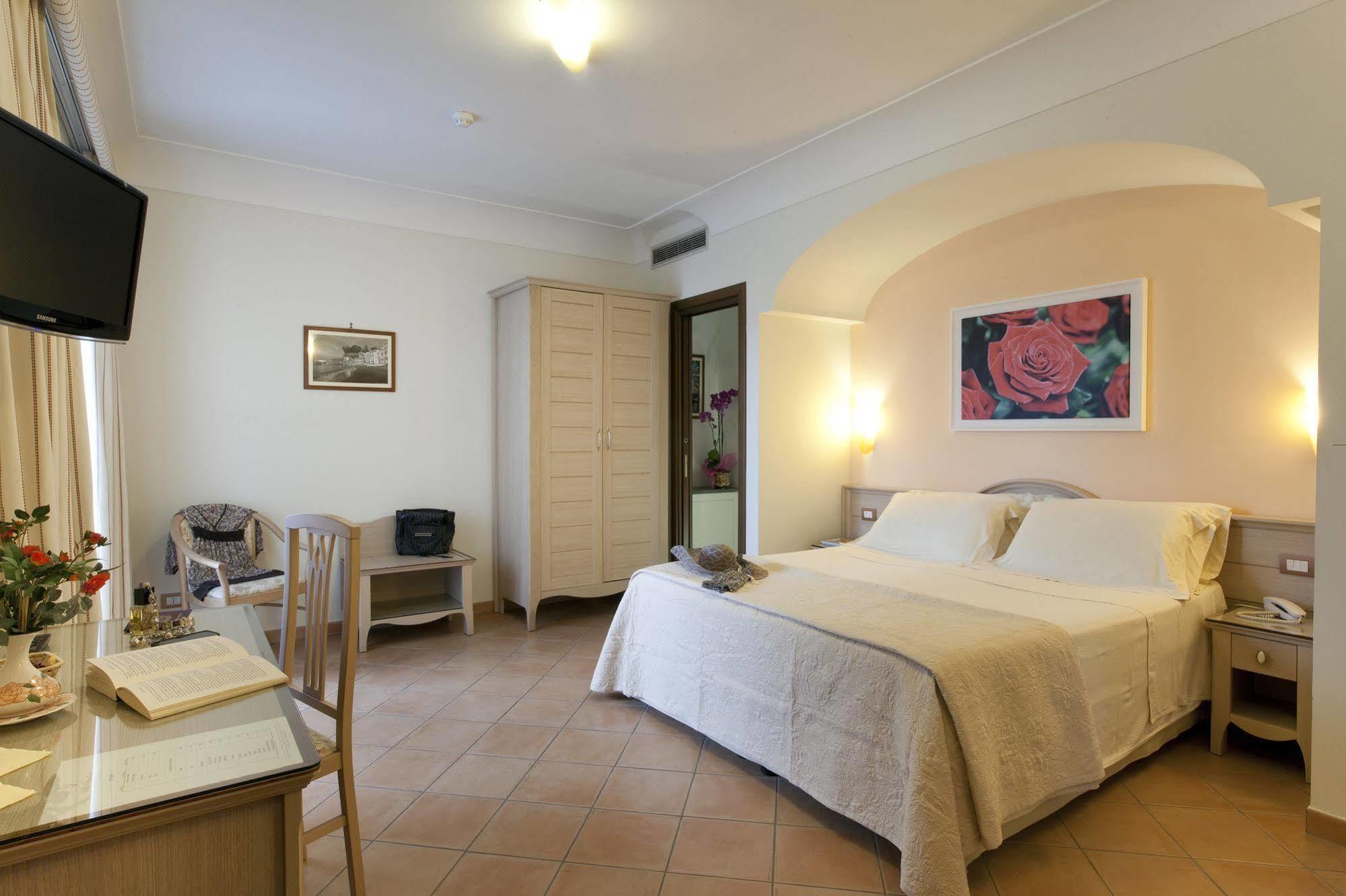 Relais Villa Angiolina Sorrento Exterior foto